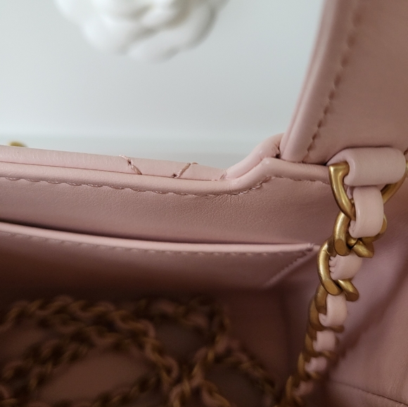 Chanel 23K small Kelly - Picture 13 of 16